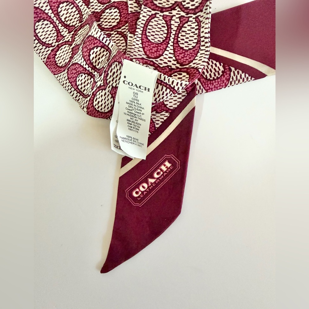 Coach - Textured Signature Print Silk Skinny Scarf - Picture 3 of 3